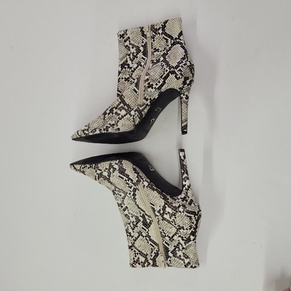 Thalia Sodi Shoe Womens Size US 7.5 Rylie Pump Bootie Snakeskin Stiletto Heel - Picture 6 of 14